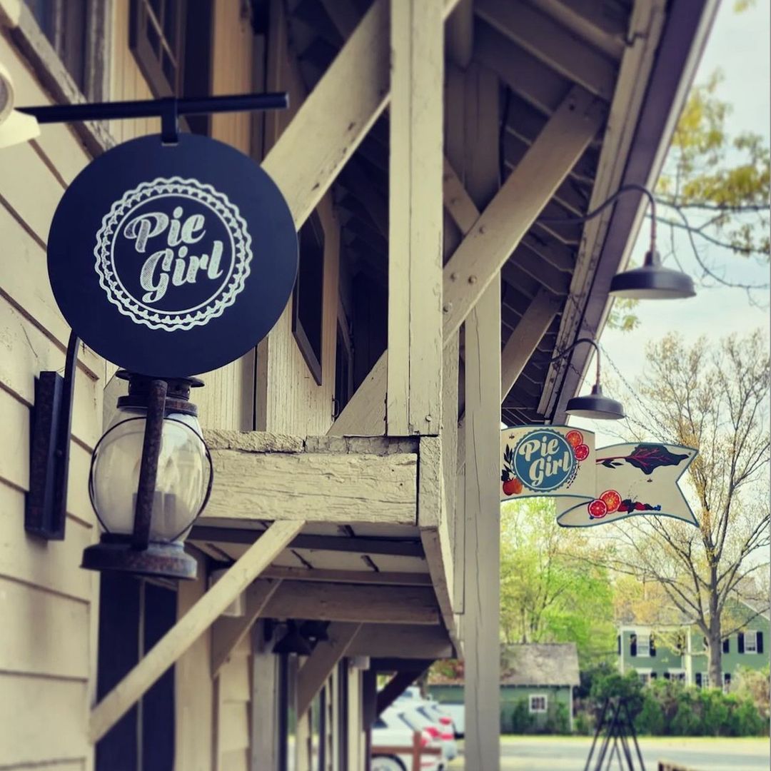 Elegant salon entrance projecting sign with gold or white finish