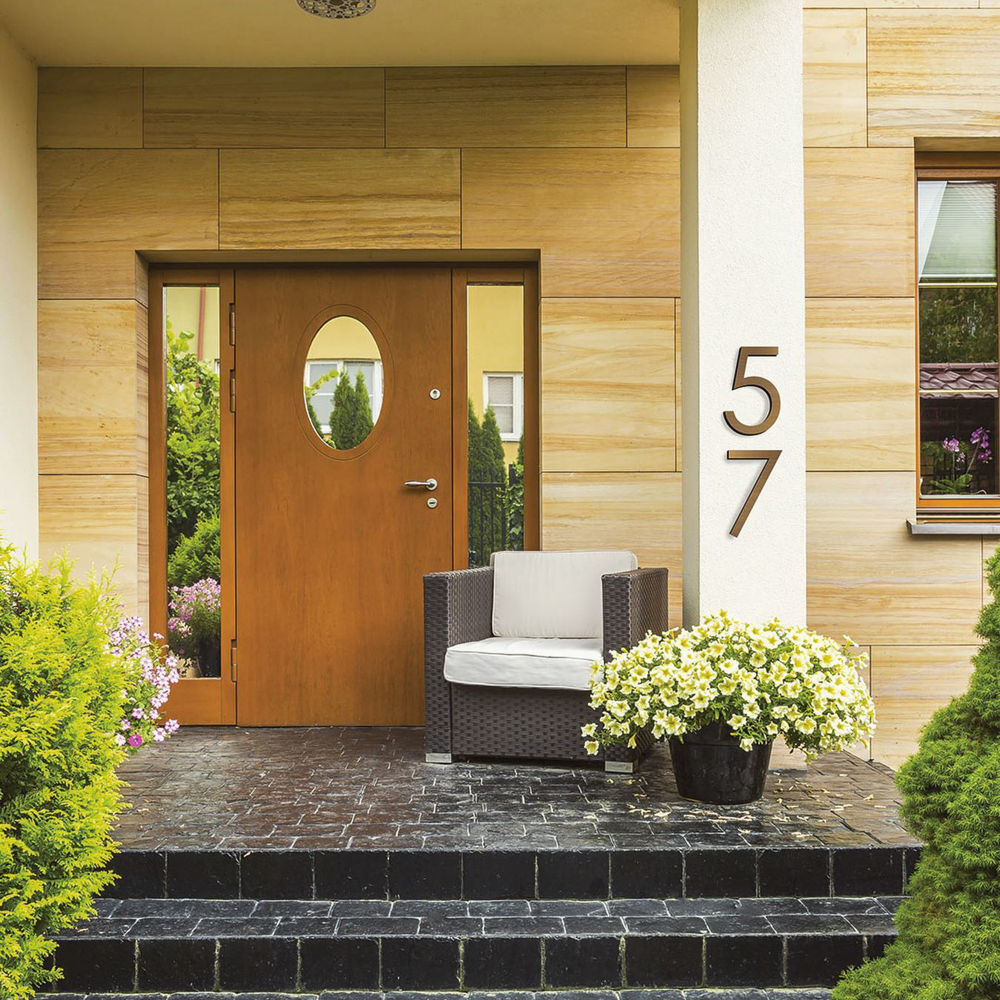 High visibility house numbers for emergency 911 responders and delivery drivers